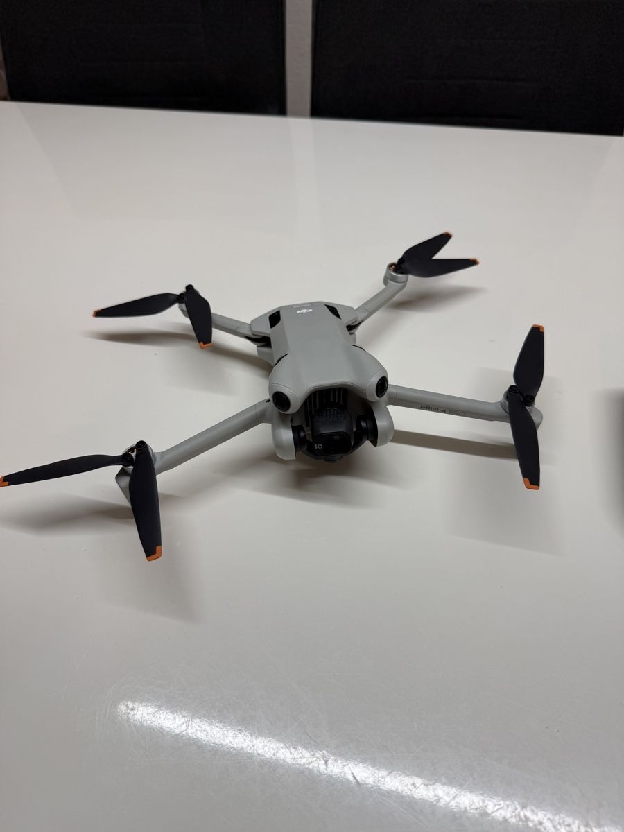 DJI Modellismo RC: DJI Mini 4 Pro Fly More Combo + 256GB SD-Karte – Nuovo (secondo la descrizione) da Fislisbach venduto da Markus_whatsMK 2
