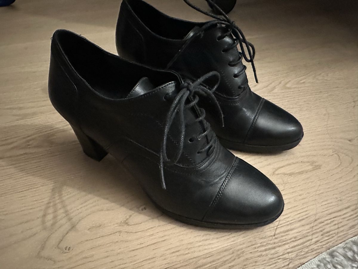 Geox Scarpe da donna: Chaussures à talons Geox – Usato da Lausanne venduto da Liinoa
