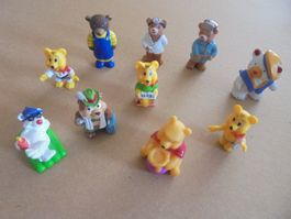 10 petites figurines d' ours / 10 kleine Bärenfiguren