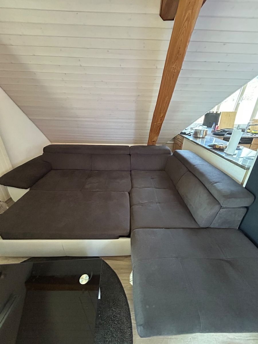 Sofas: Couch inklusive Glastisch  – Gebraucht aus Mägenwil von jon_r9pm