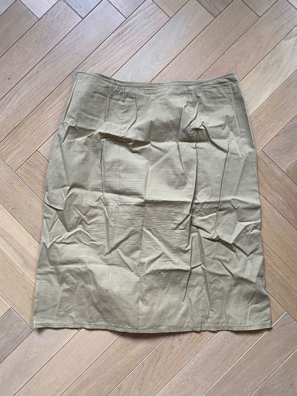 Gonne: Designerrock von Beige – Usato da Zürich venduto da Basilou98 1