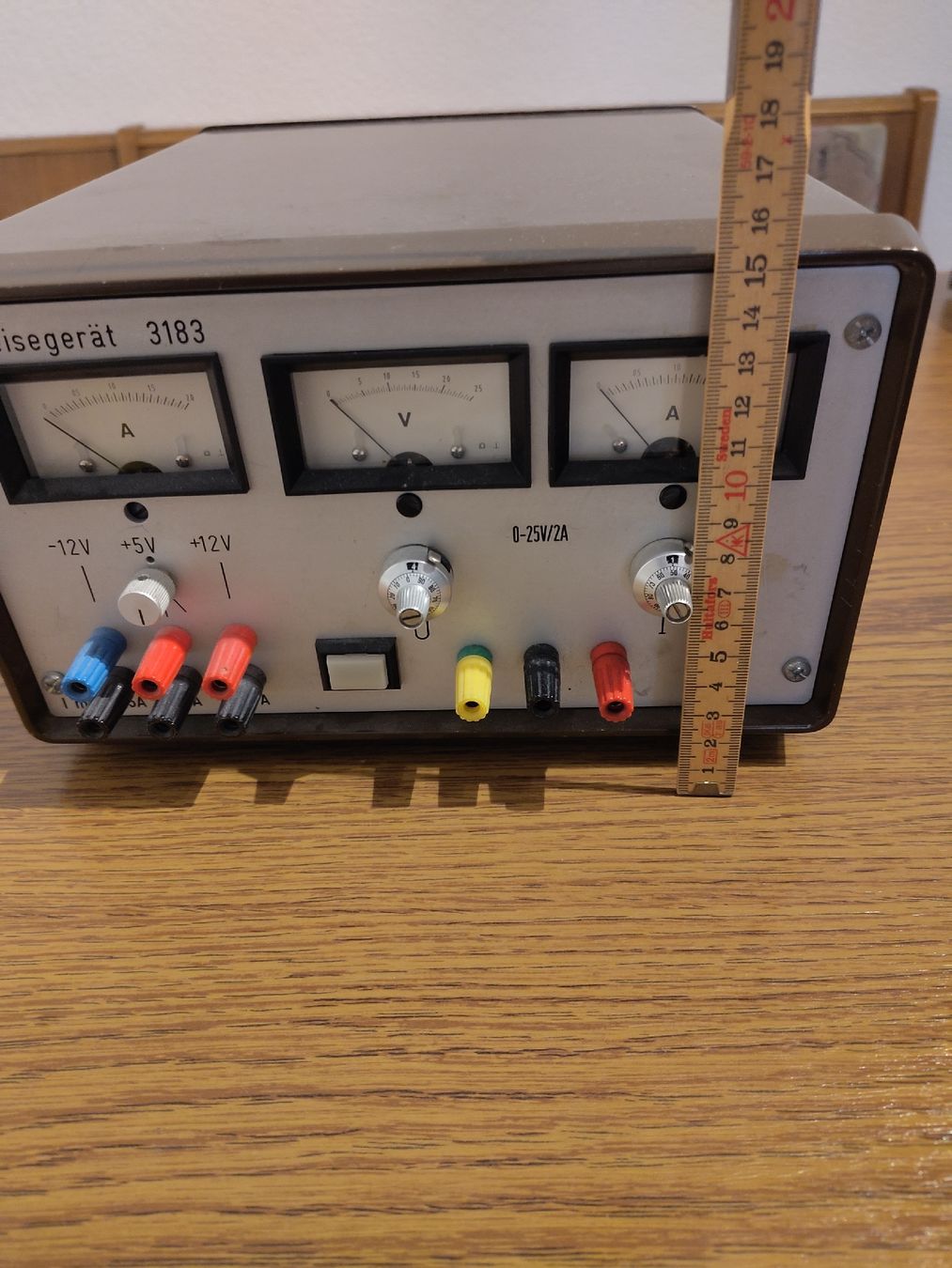 Elettrotecnica: VINTAGE POWER SUPPLY Speisegerät 3183 – Usato da Muotathal venduto da Skillat 5