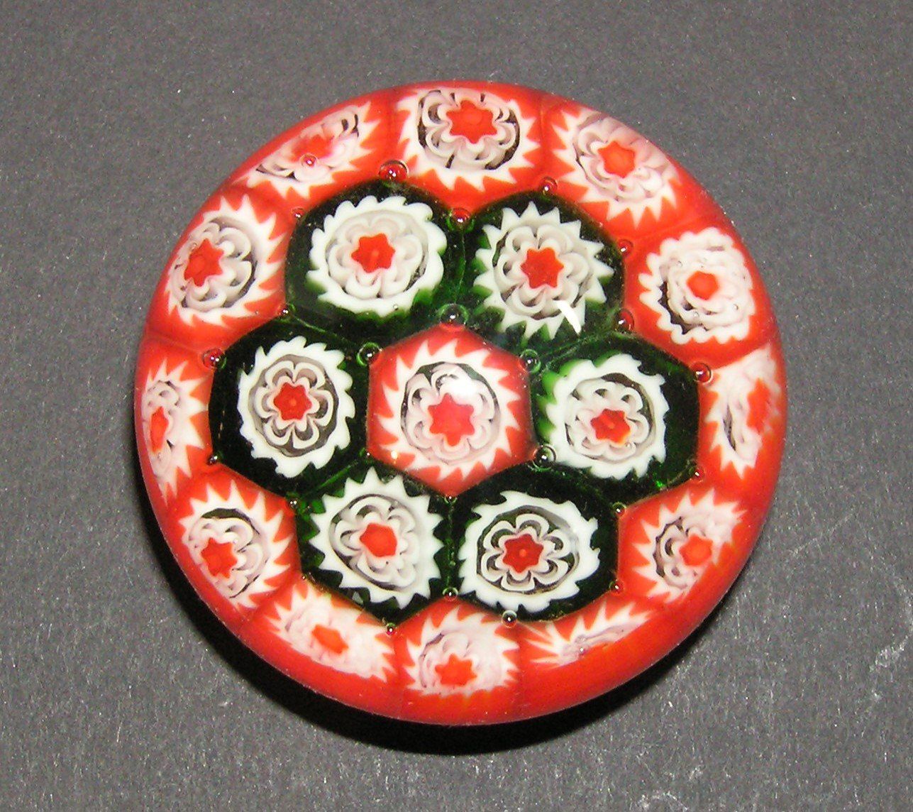 Murano Statuette: MURANO MILLEFIORI PAPERWEIGHT BRIEFBESCHWERER – Usato da Grenchen venduto da Antique-hunter 4