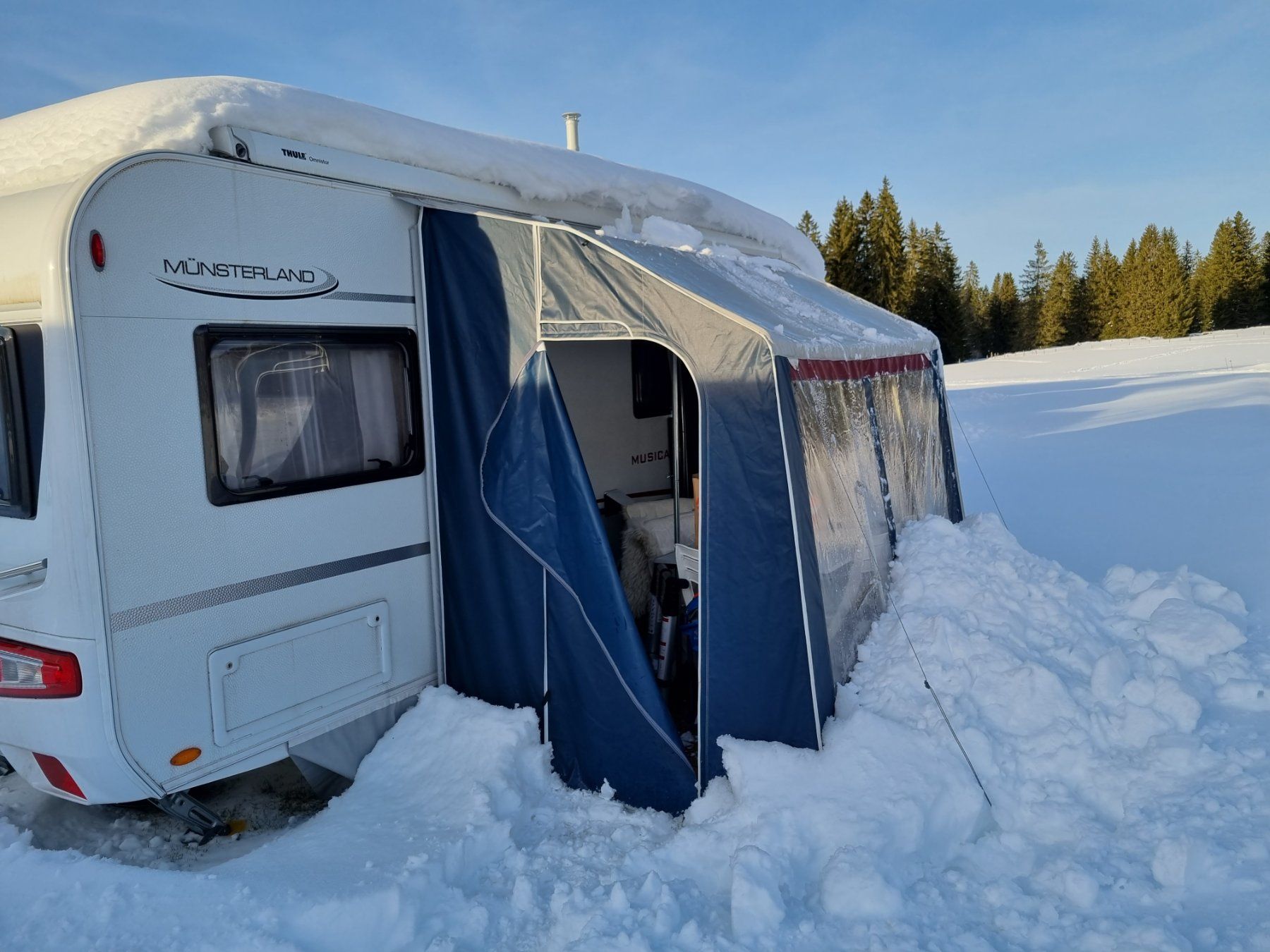 Vorzelte & Markisen: Wintervorzelt mit Holzboden – Gebraucht aus Eggenwil von Patmaan 1