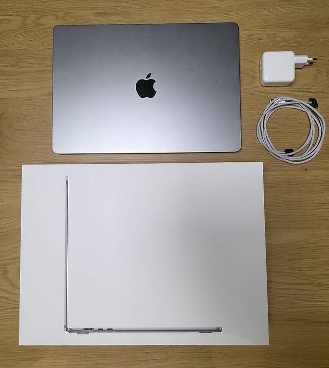 Notebook: MacBook Air 15" M2 (2023)|1 Jahr Garantie, nur 24 Ladezyklen – Usato da Amriswil venduto da Lanisl