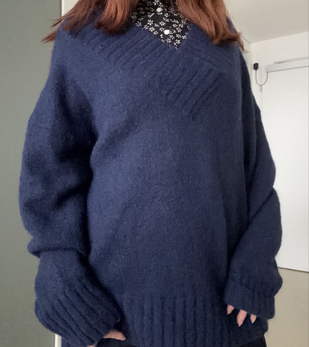 H&M Maglioni & Felpe: Oversize Pullover Gr. M, sehr groß geschnitten – Usato da Rheinfelden venduto da Jeva-Anna 2