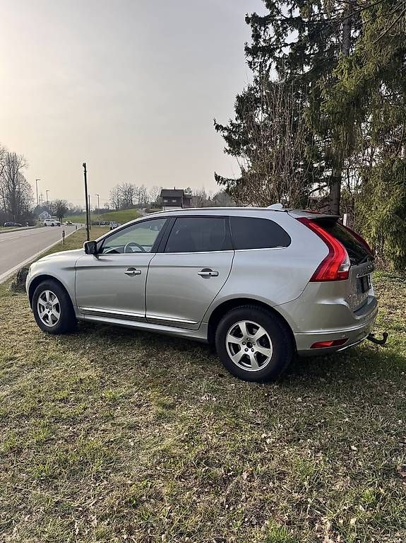 Automobili: Volvo XC 60 aus 1.Hand – Usato da Bubikon venduto da jaschno 1