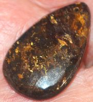 Cabochon gelocht L-6166 – Bronzit 31x19x5mm