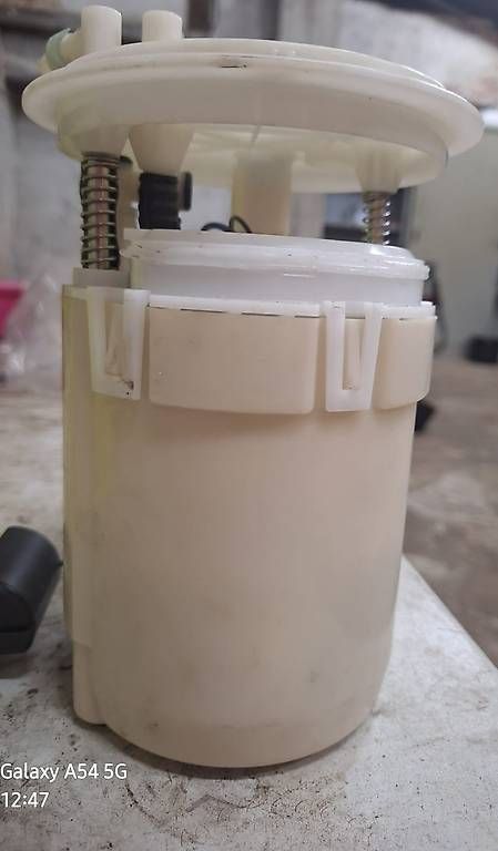 Tutti pezzi di ricambio auto: Benzin Pumpe Denso mit neue Filter  – Usato da Giubiasco venduto da Famil.l 2