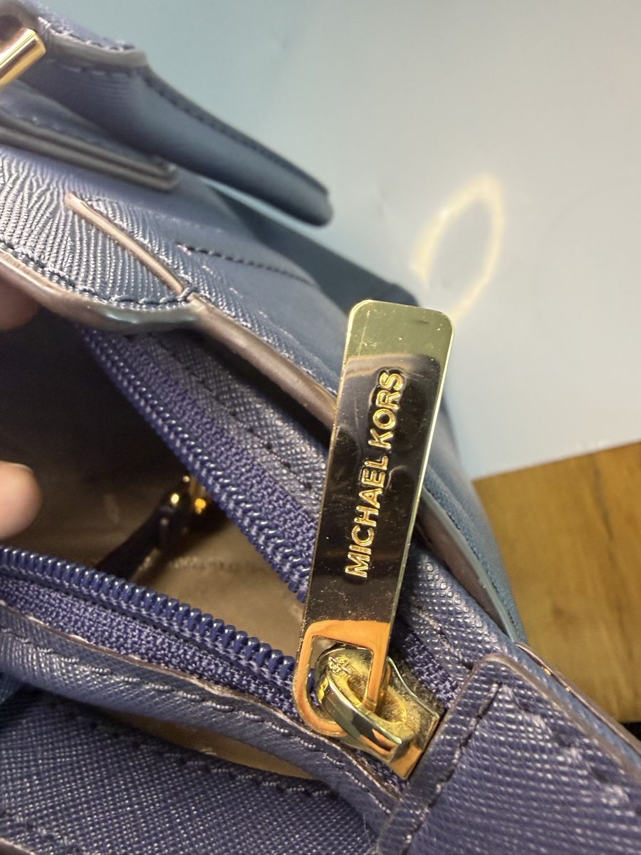 Michael Kors Borse da donna: Original Michael Kors Handtasche  – Usato da Vionnaz venduto da b_f_d_r_g 6