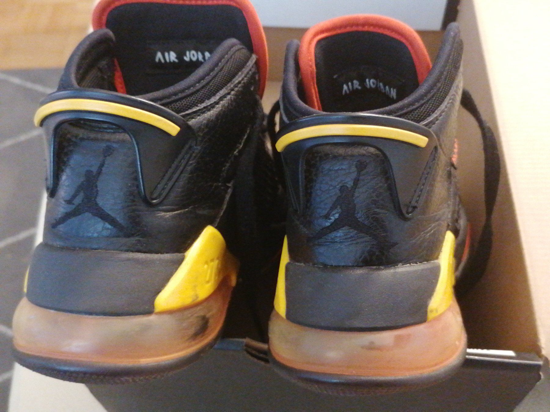 Jordan Scarpe da uomo: Nike Air Jordan Mars 270 – Usato da Basel venduto da vintagecollector 8
