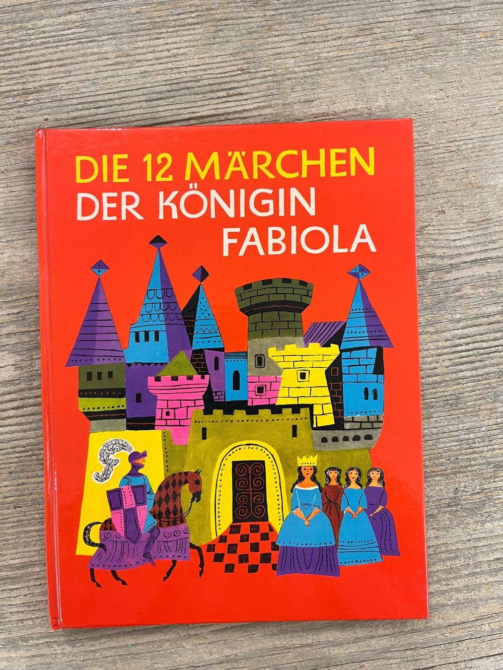 Libri: Die 12 Märchen der Königin Fabiola – Usato da Pfäffikon ZH venduto da buresi