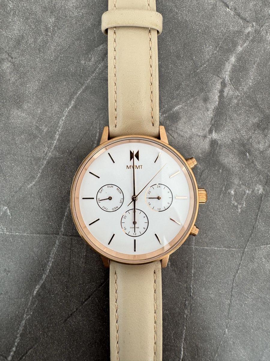 Orologi: MVMT Damenuhr – Usato da Uznach venduto da jasmino12