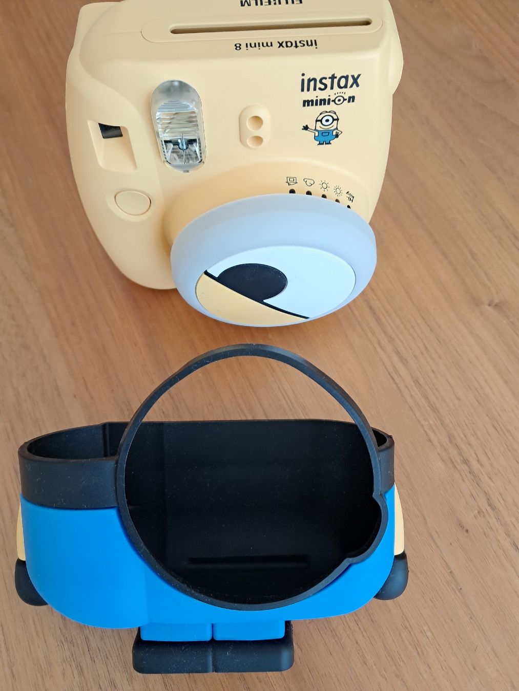 Fujifilm Fotocamera: Fotokamera Minions-Version – Nuovo (secondo la descrizione) da Nussbaumen AG venduto da pho_5s2l 4