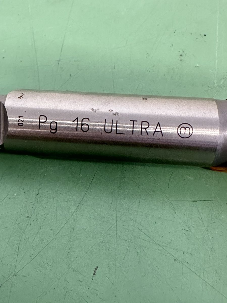 Tutti gli attrezzi: Gewindebohrer, Thread cutter Pg 16. – Nuovo (secondo la descrizione) da Aarberg venduto da SNMachines 2