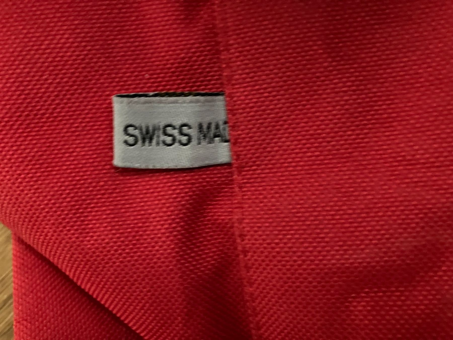 Kissen: Sitzsack rot (Swiss made) – Gebraucht aus Niederuzwil von Sandy8w 2