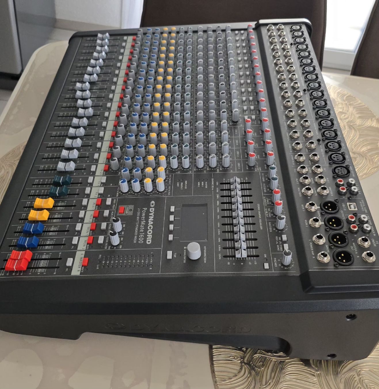 Dynacord Console di mixaggio: Dynacord PowerMate 1600-3 – Nuovo (secondo la descrizione) da melchnau venduto da lua_lrz7 5