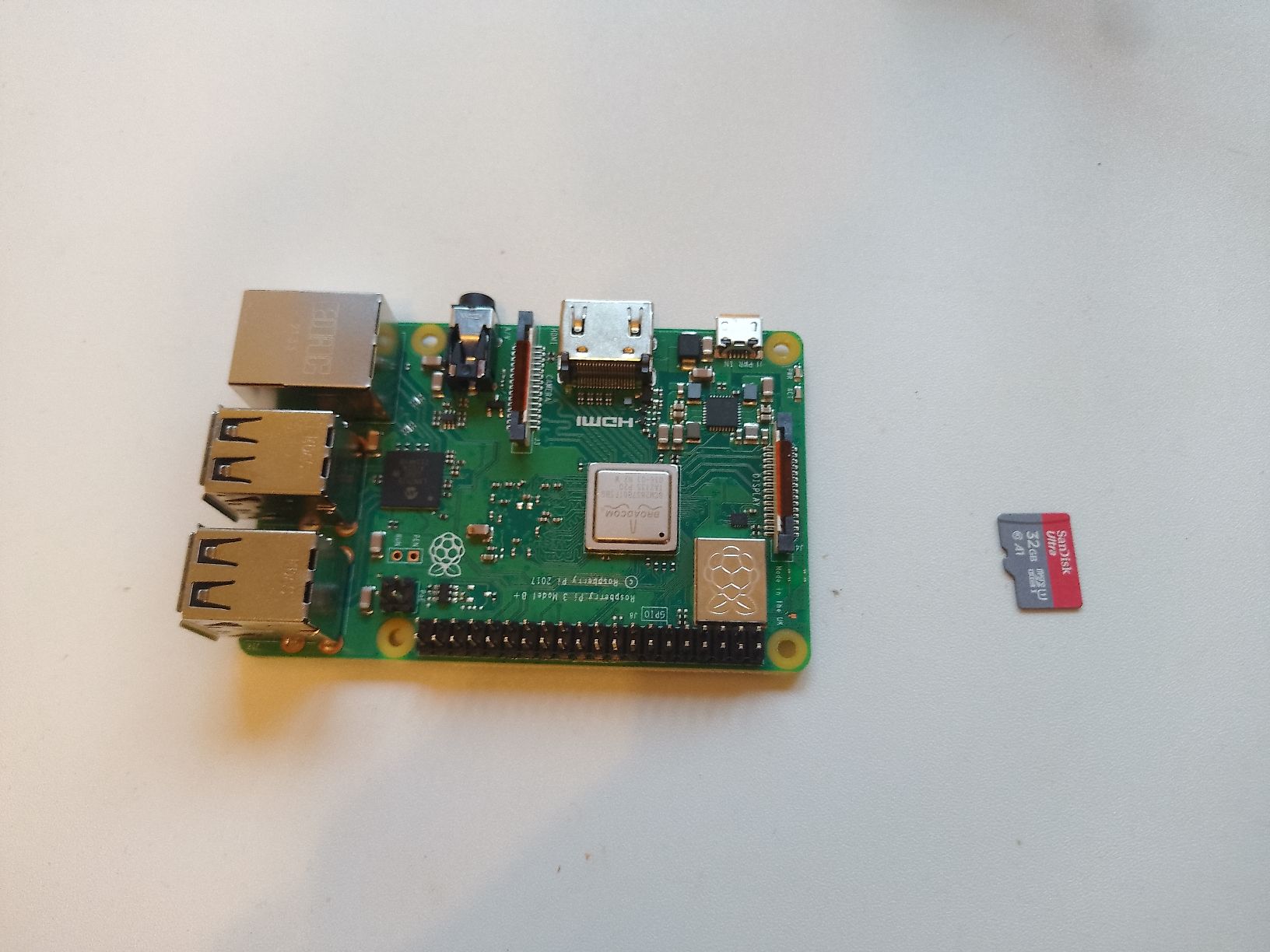 Raspberry Pi PCs: Raspberry Pi 3 Model B+, 32GB microSD, 3D-gedrucktes Gehäuse – Neuf (Voir description) à Rheinfelden par tho_fk2k 1