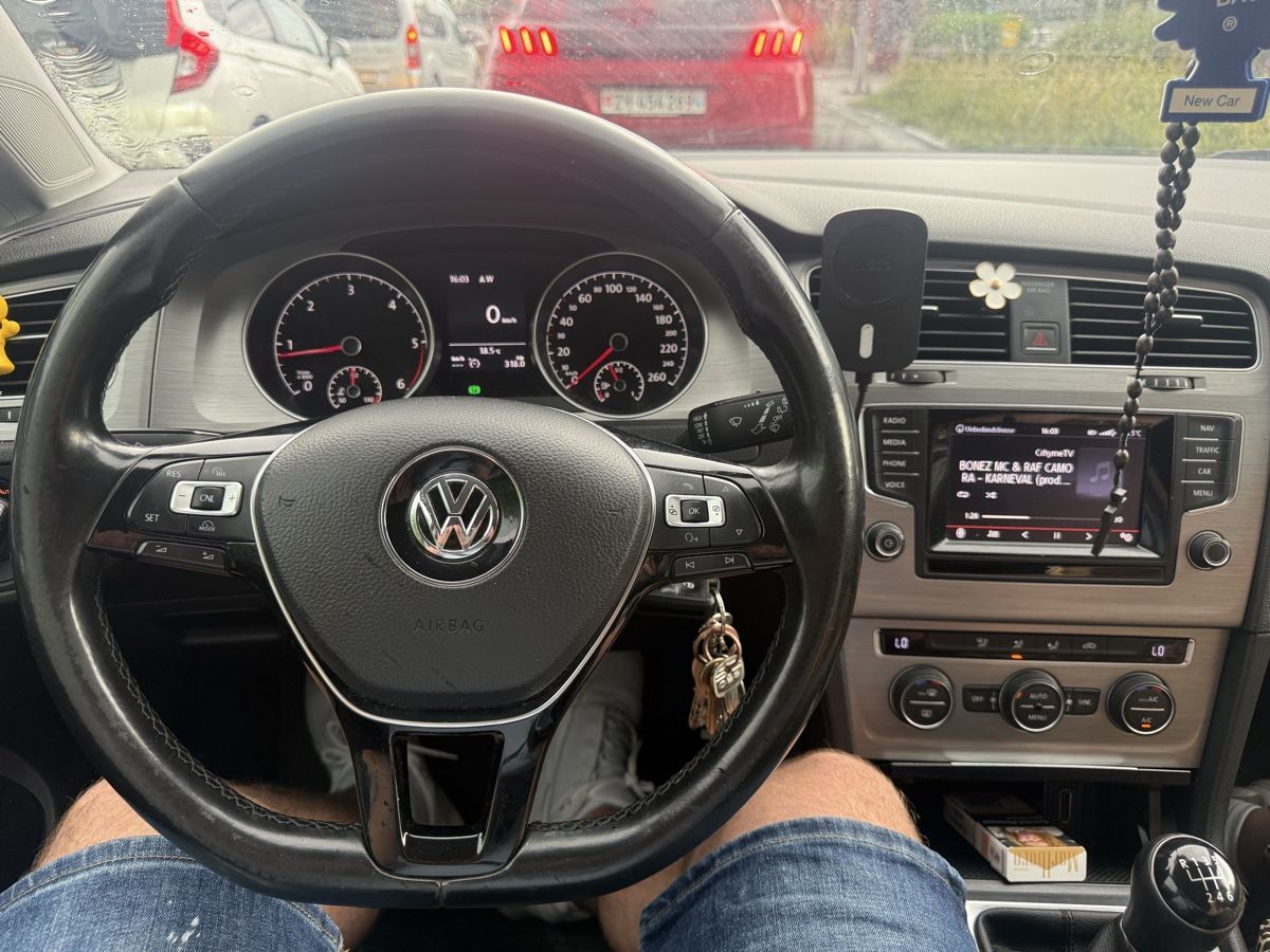 VW Automobili: Golf 7 / 2.0 TDI / 2014 – Usato da Steinmaur venduto da Bal-Rajmi1 8