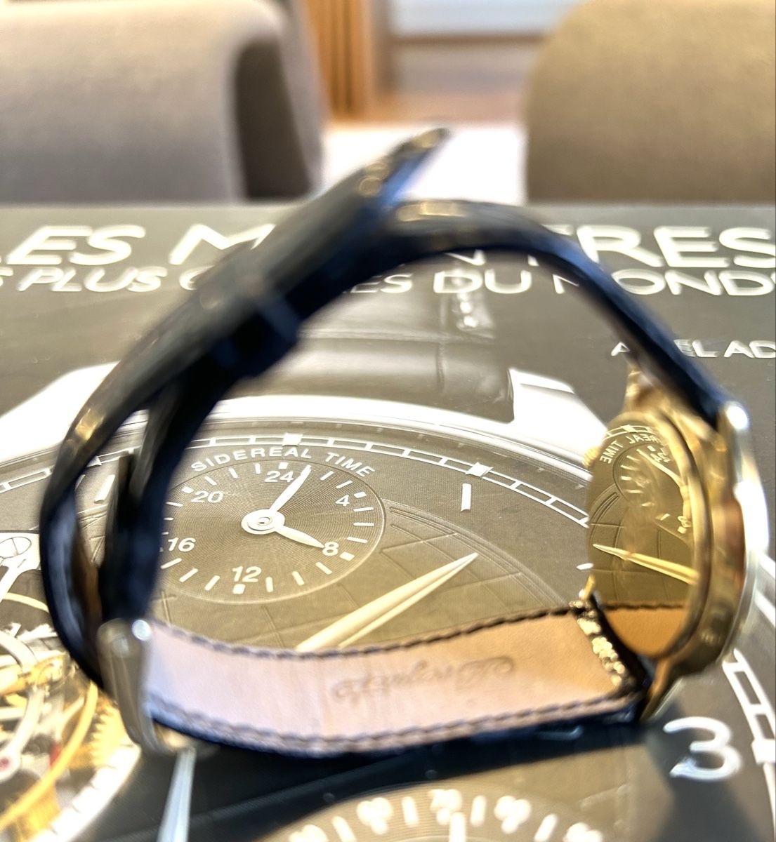 Gucci Orologi: Gucci Watch 3000j with new battery – Usato da Colombier VD venduto da Xzbit 3