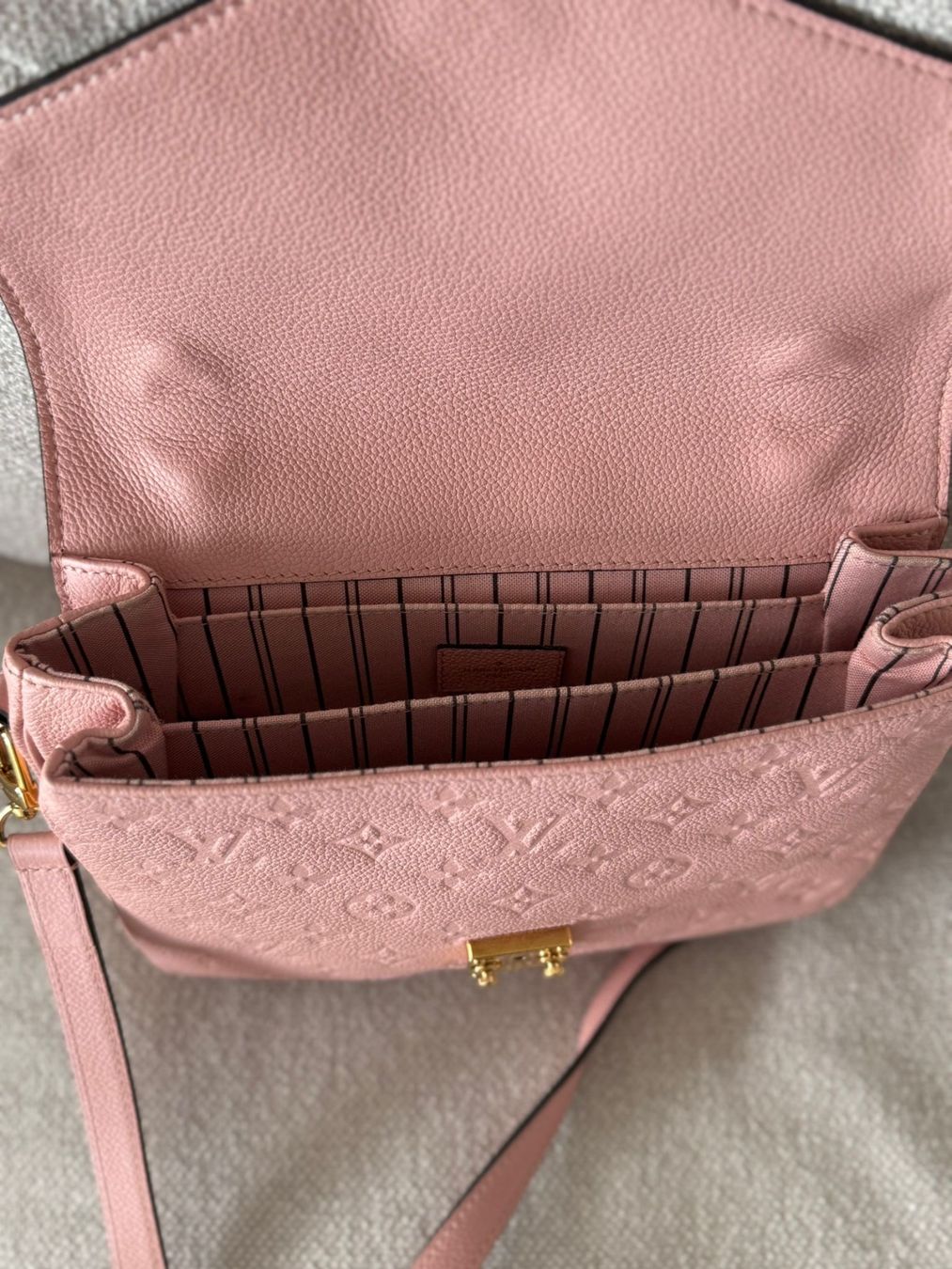 Louis Vuitton Borse da donna: Louis Vuitton Metis Tasche – Usato da Männedorf venduto da Vechat 6