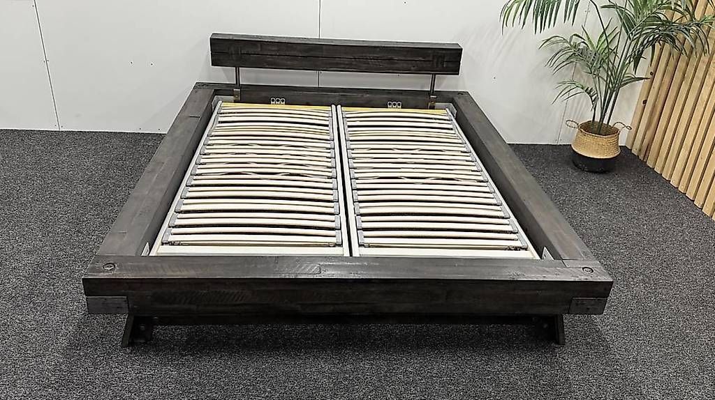 Lits: Hasena Doppelbett 160/200cm – Neuf avec emballage d'origine à Münchenbuchsee par Mekran