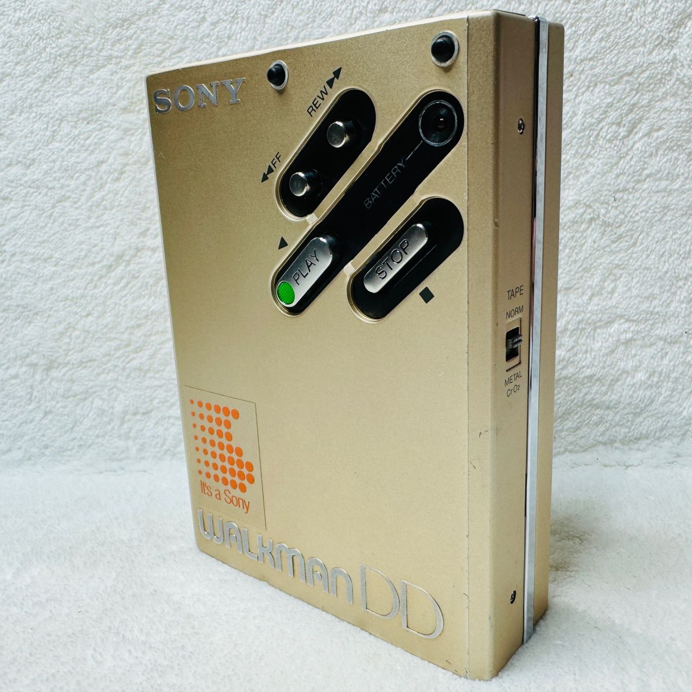 Sony Tragbarer Mediaplayer: Sony Walkman WM-DD gold #216 – Gebraucht aus Vorderthal von WalkmanClinic 1