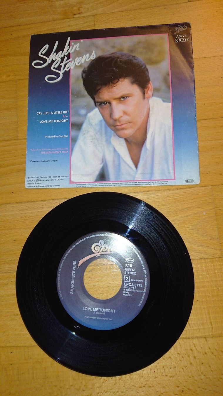 Dischi in vinile: Shakin` Stevens - Cry just a little bit -Single 1983 – Usato da Egg b. Zürich venduto da orwell1984 1