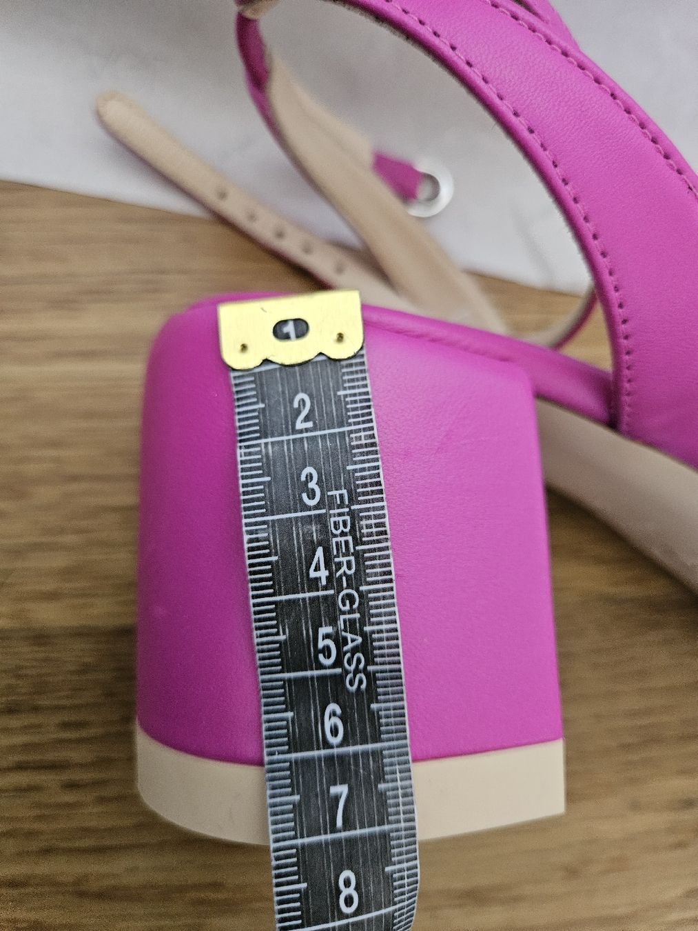 AGL Scarpe da donna: AGL Schuhe, neu,Größe 40, pink – Nuovo e nell'imballaggio originale da Zuchwil venduto da ger_ws6t 6