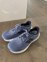 New Balance 860