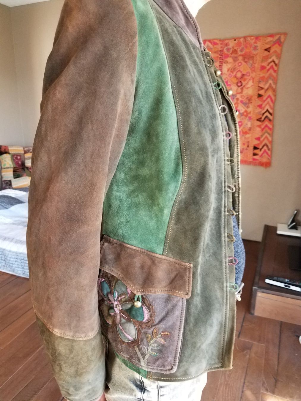 Meindl Giacche: Wunderschöne Meindl Wildlederjacke Tracht Grösse M – Usato da Lostorf venduto da MidnightRider59 1
