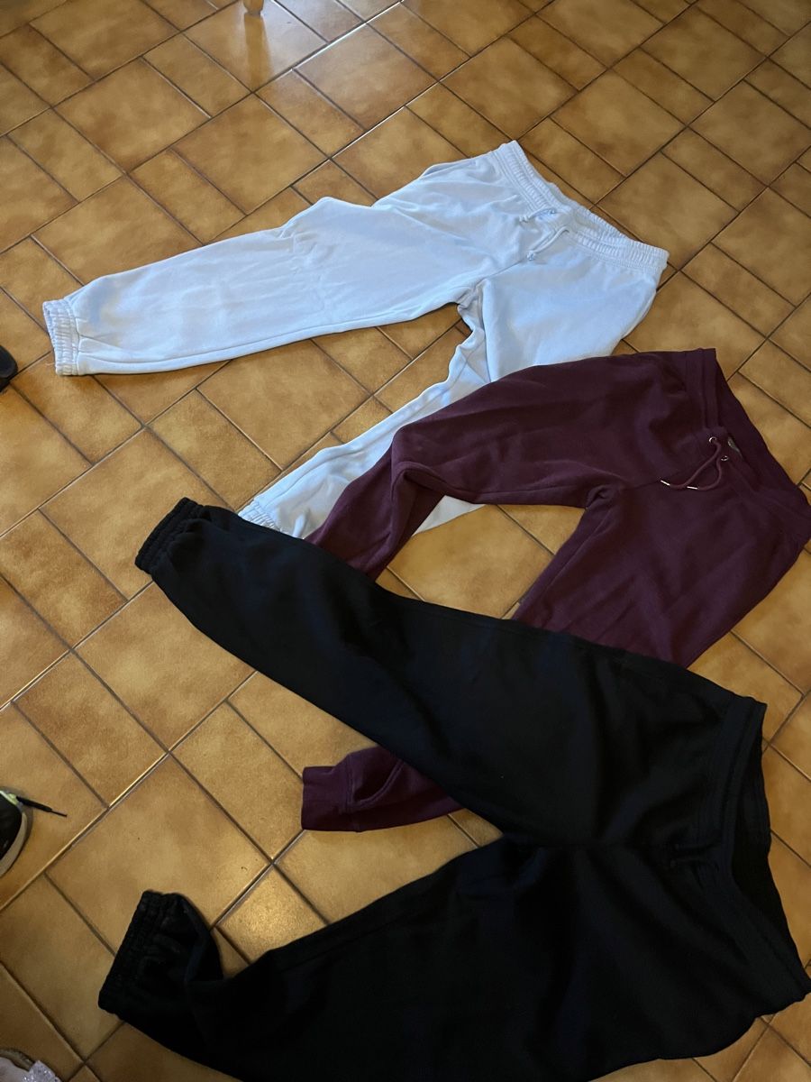 Kleiderpakete: Lot bas training – Gebraucht aus Veyrier von kimedovapa 1