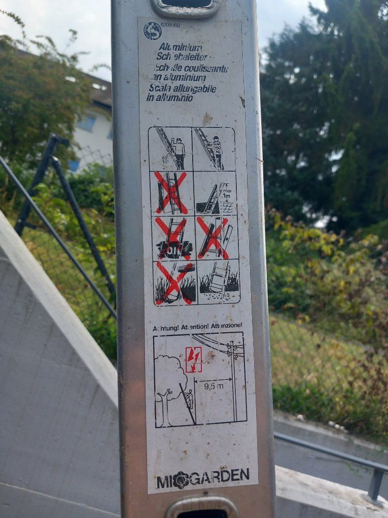 Echelles: 4.45m Bock- oder Anstellleiter GRATIS – D'occasion à Uetendorf par Sylphe 1