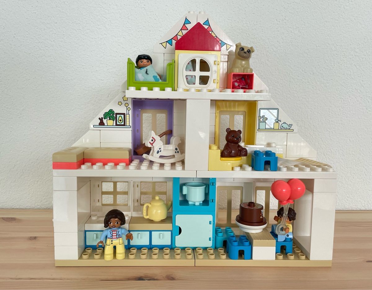 Lego Jouets: LEGO Unser Wohnhaus 10929 – D'occasion à Luzern par bse_11x
