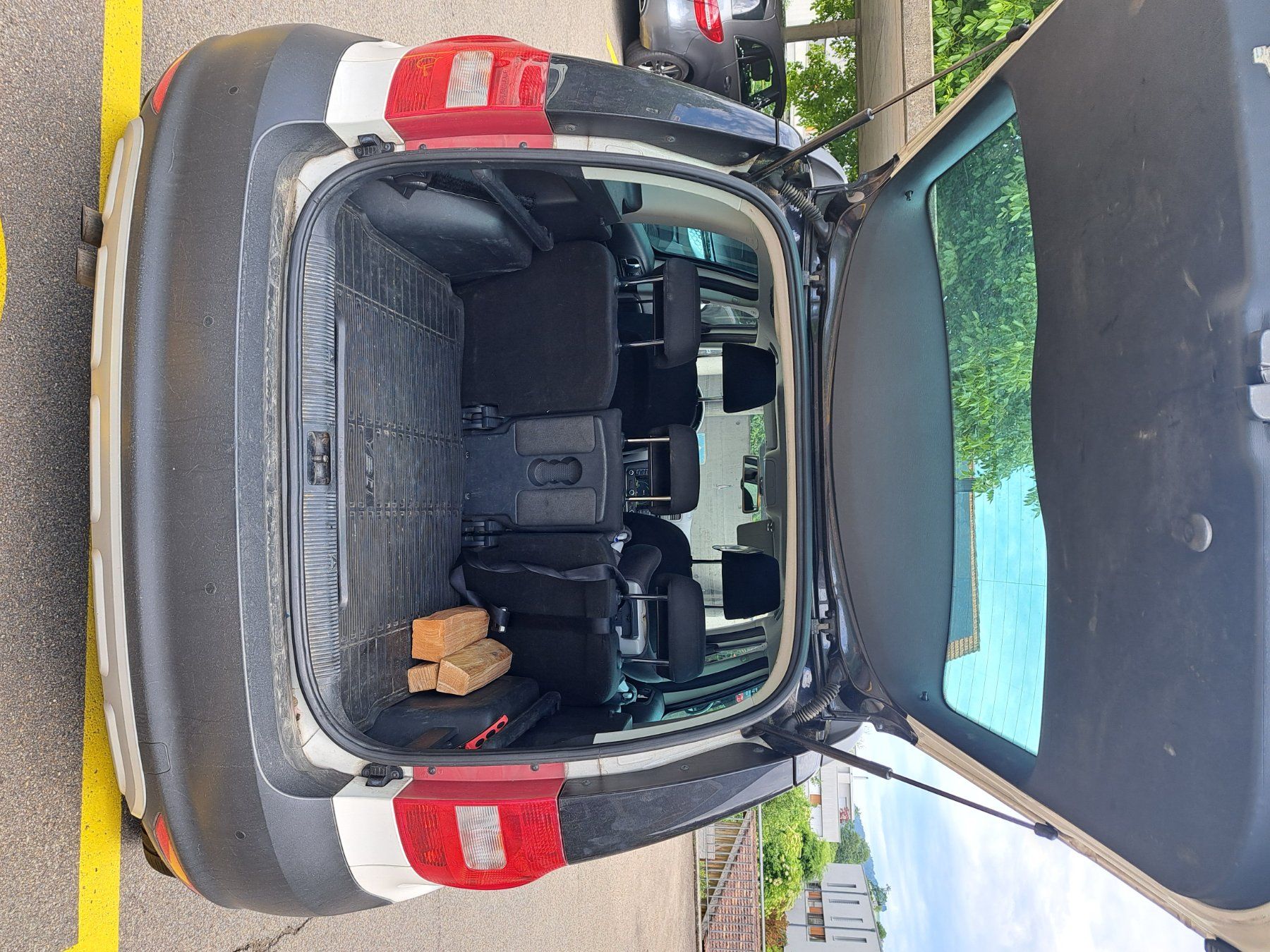 Skoda Automobili: Skoda Yeti 2.0 TDI 2011 – Usato da St. Gallen venduto da Thornator 4