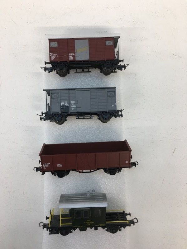 Liliput Modellini di ferrovie: Spur H0, Liliput SBB verschieden Güterwagen – Usato da Büsserach venduto da ModellbahnDepot 1