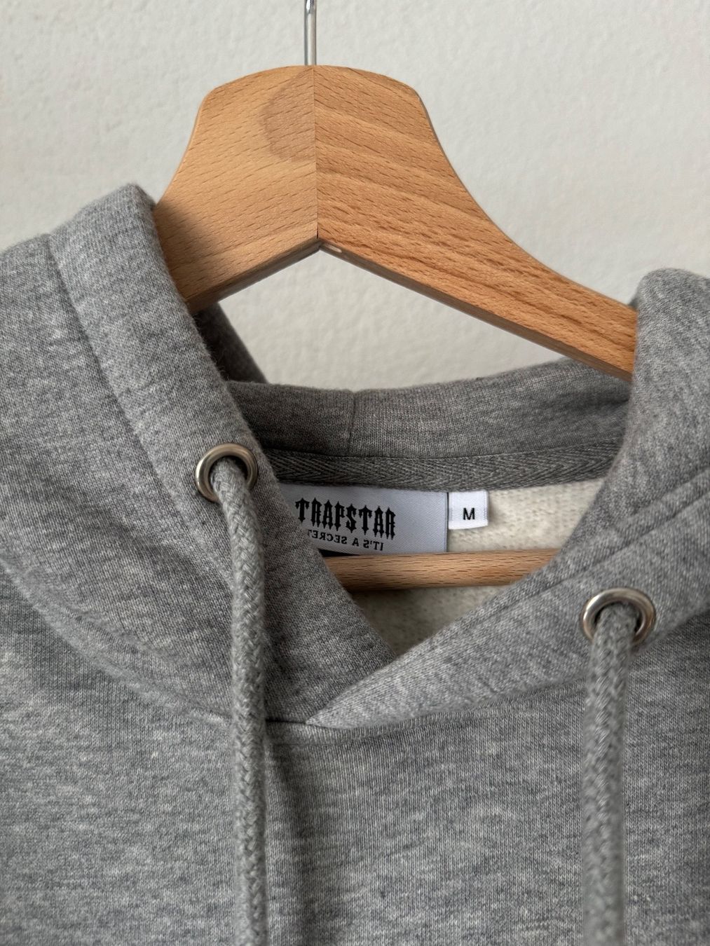 Trapstar Pullover & Sweatshirts: Trapstar Kapuzenpullover – Neu (gemäss Beschreibung) aus Lengnau AG von AJ2001 2