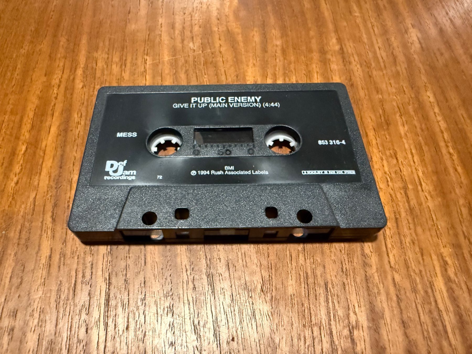 Musicassette: Public Enemy - Give it Up MC – Usato da Delémont venduto da cpop 1