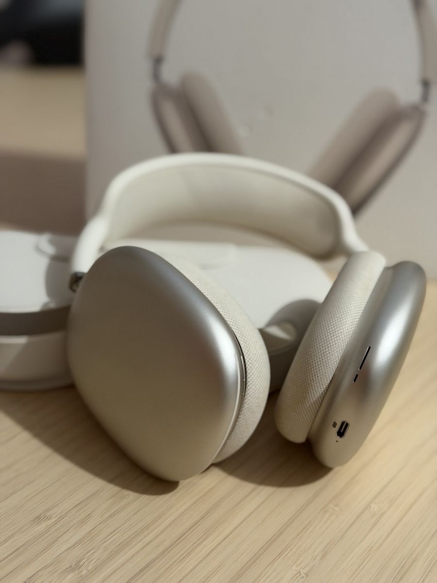 Apple Cuffie: Casque Apple AirPods Max Argent avec Smart Case – Nuovo (secondo la descrizione) da La Tour-de-Peilz venduto da CordRib