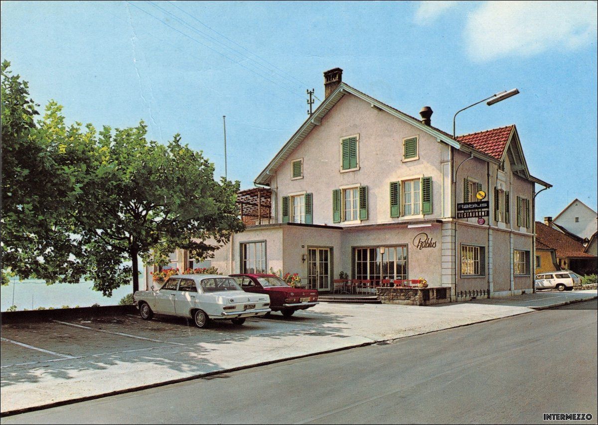 Cartoline postali: Biel Vingelz BE // Restaurant Räblus Oldtimer alte Autos – Usato da Basel venduto da intermezzo12