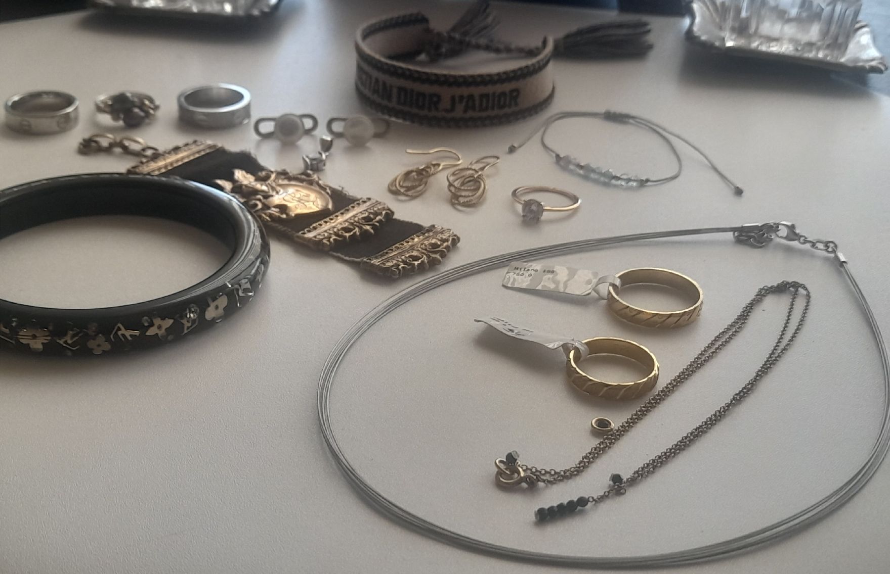 Altri gioielli: Lots de bijoux divers  – Usato da Lausanne venduto da Glam-Luxe 7