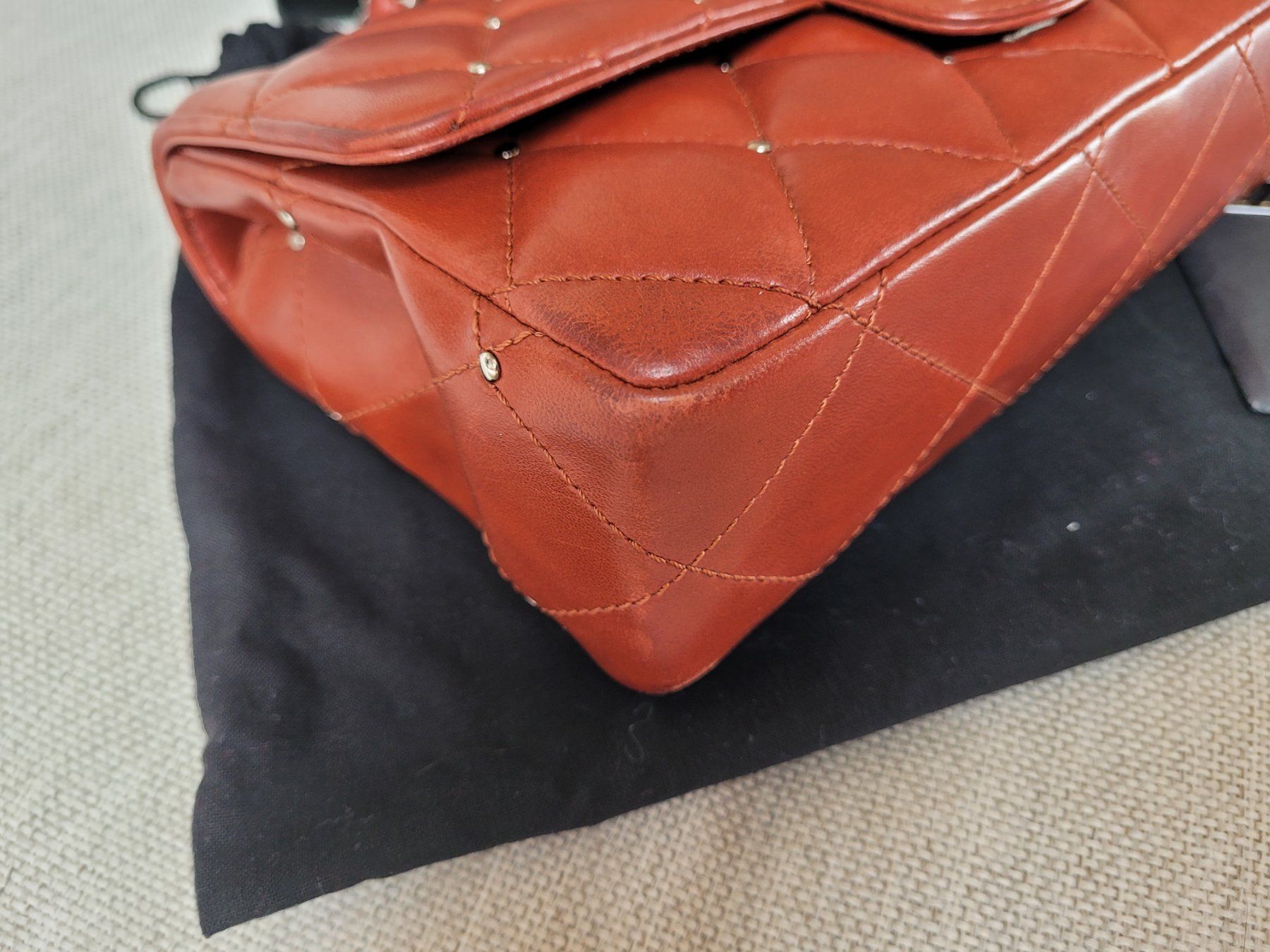 Chanel Borse da donna: Sac Chanel medium timeless clouté – Usato da Bussigny venduto da Gbkit 4