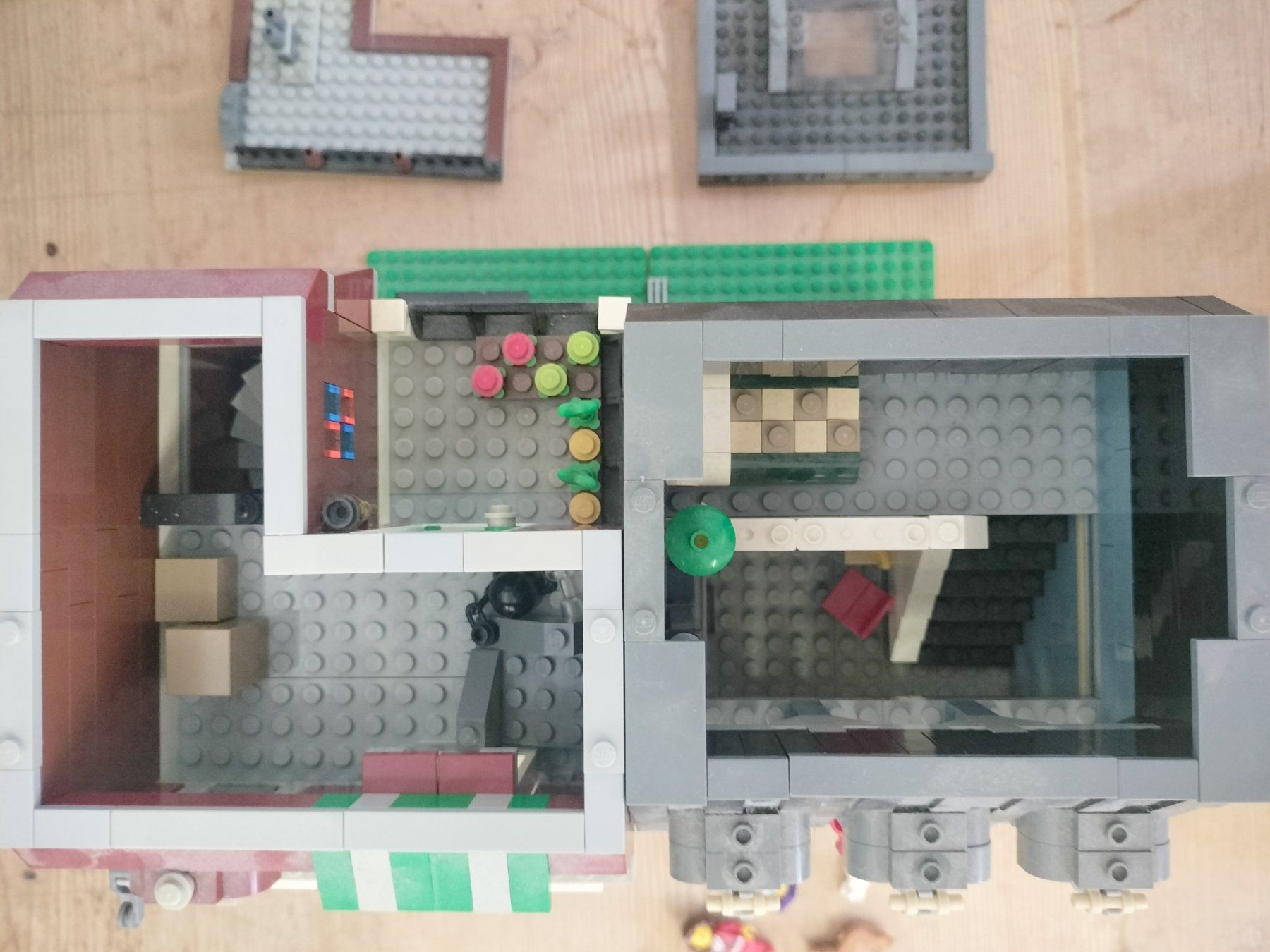 Lego Spielzeuge: Lego Creator Expert 10218 Pet Shop ab 1.- – Gebraucht aus Wil SG von RoyalBricks 5