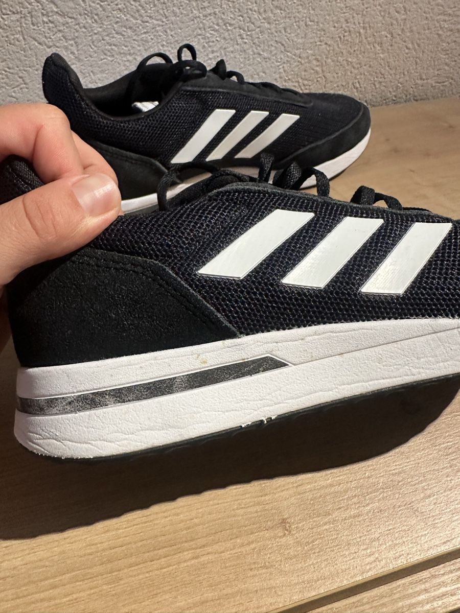 Adidas Herrenschuhe: Adidas Sneaker – Grösse 44 – Gebraucht aus Wildegg von dmy_8j9x 6