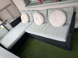 Rattanlounge mit Glastisch inkl. Kissen