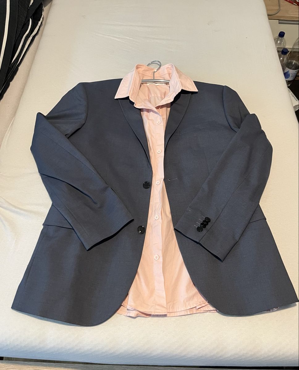 H&M Completi: Neuer Anzug Gr. 52 anthrazit!  – Nuovo (secondo la descrizione) da Frauenfeld venduto da schulhaus03