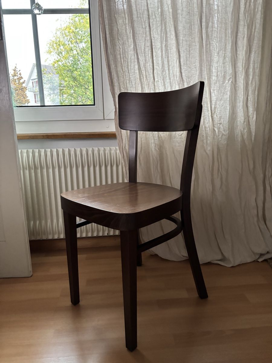 Stühle: Holzstuhl 🪑 – Gebraucht aus Bern von wisemagpie 8
