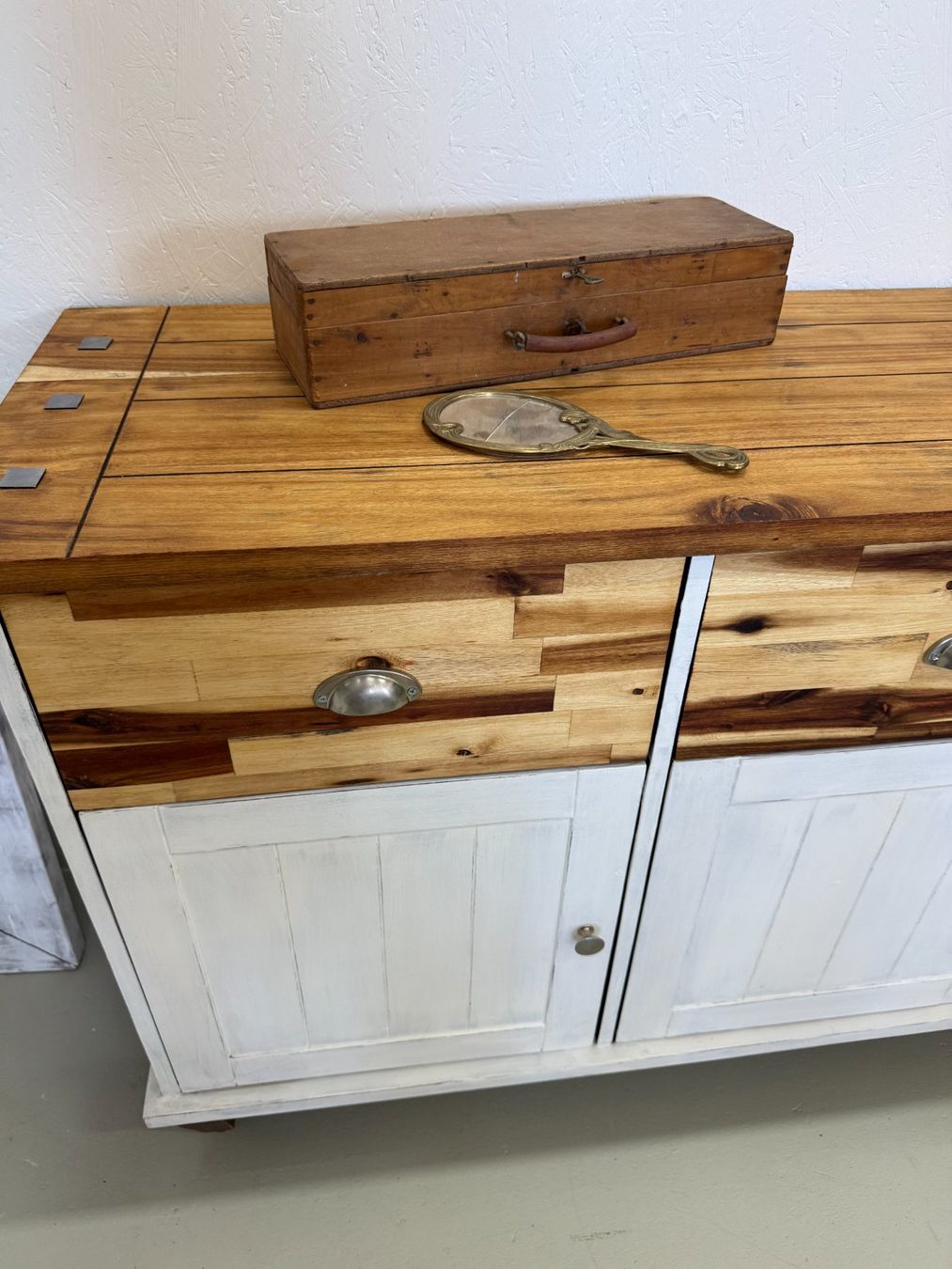 Cassettiere: Sideboard Kommode Sheesham vintage weiss restaurier börnie's – Usato da Dottikon venduto da beni1204 3