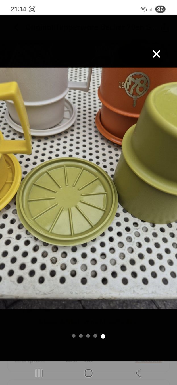 Tupperware Tazze: Tupperware Becher, 4 Stück ,1978 – Usato da Villmergen venduto da MONCHHICHI 4