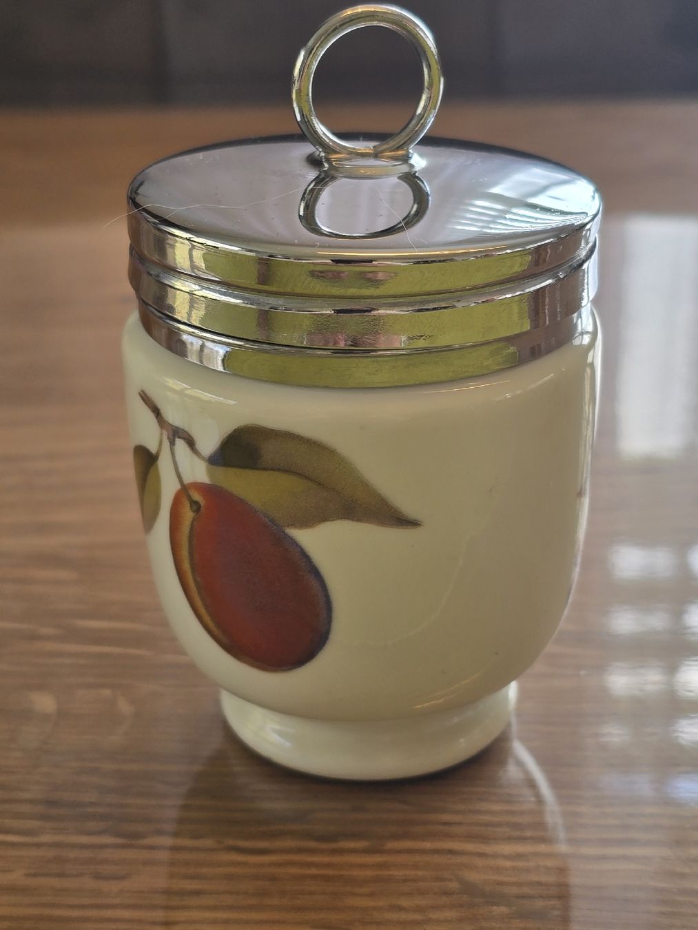 Royal Worcester Sonstiges Geschirr: Royal Worcester Eggcoddler mit Deckel 2 Eier – Gebraucht aus Thal von Vintagekeller